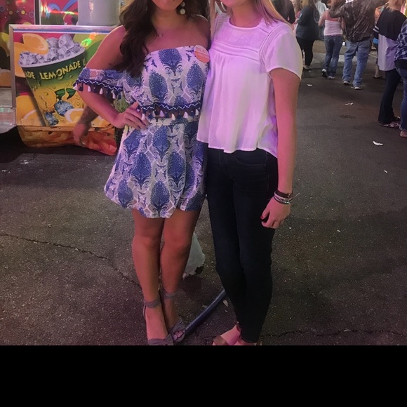 Two piece set - Picture 2 of 3